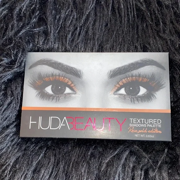 Huda Beauty Original Rose Gold Edition Textures Shadows Palette - Picture 3 of 5